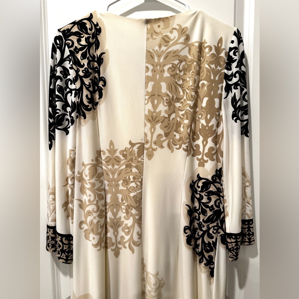 Chico’s Cream & Black Damask Beaded V-Neck Shift Dress Size 1 (M) - Picture 8 of 9